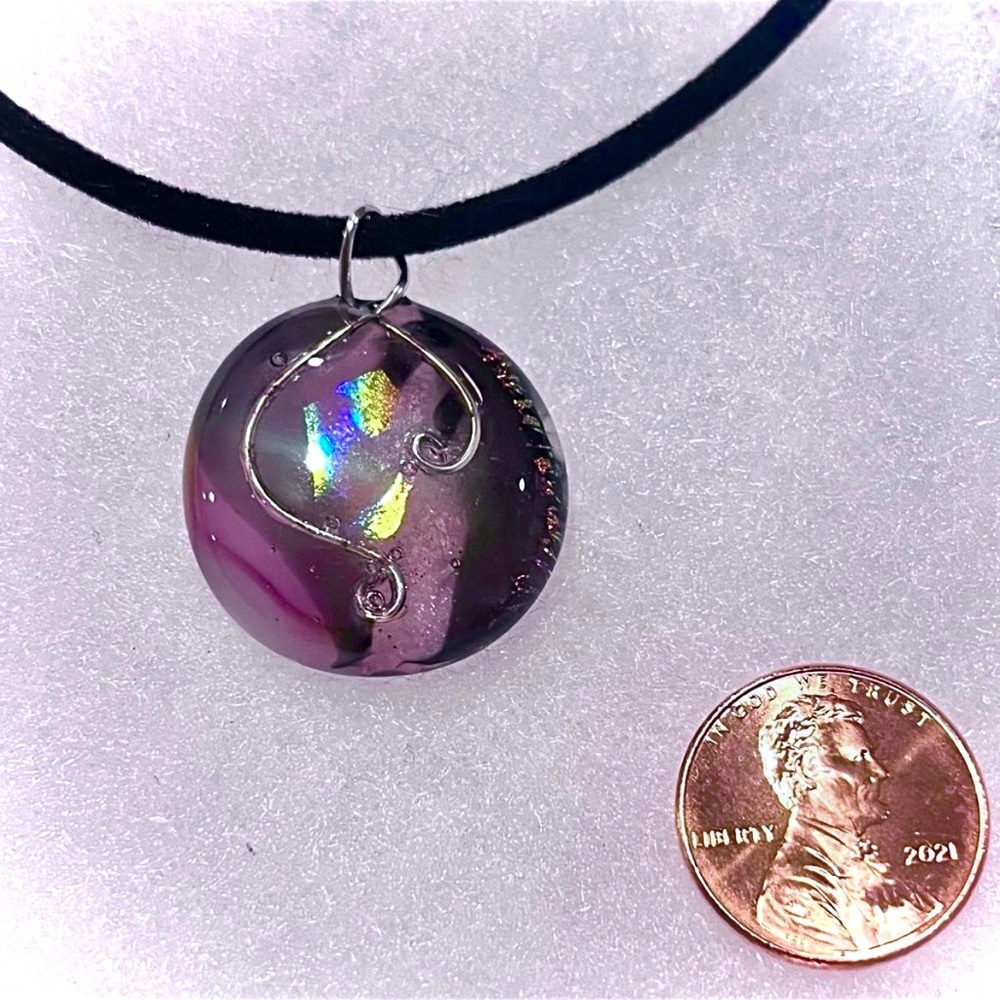 ☃️ Omi Glass Pendant, by Lise